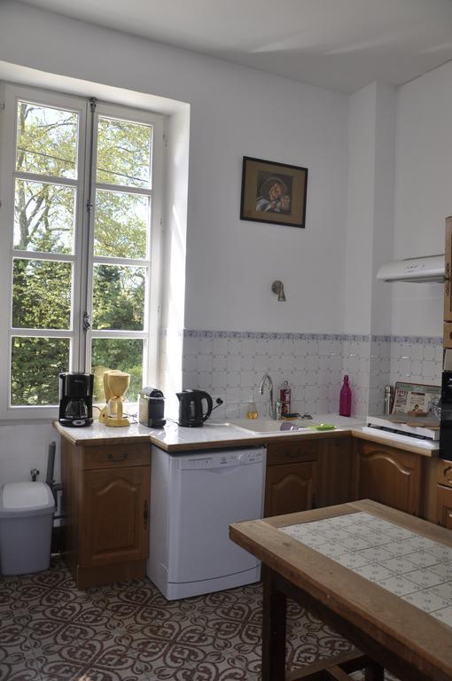 Les Cigales Bed & Breakfast Charols Bagian luar foto