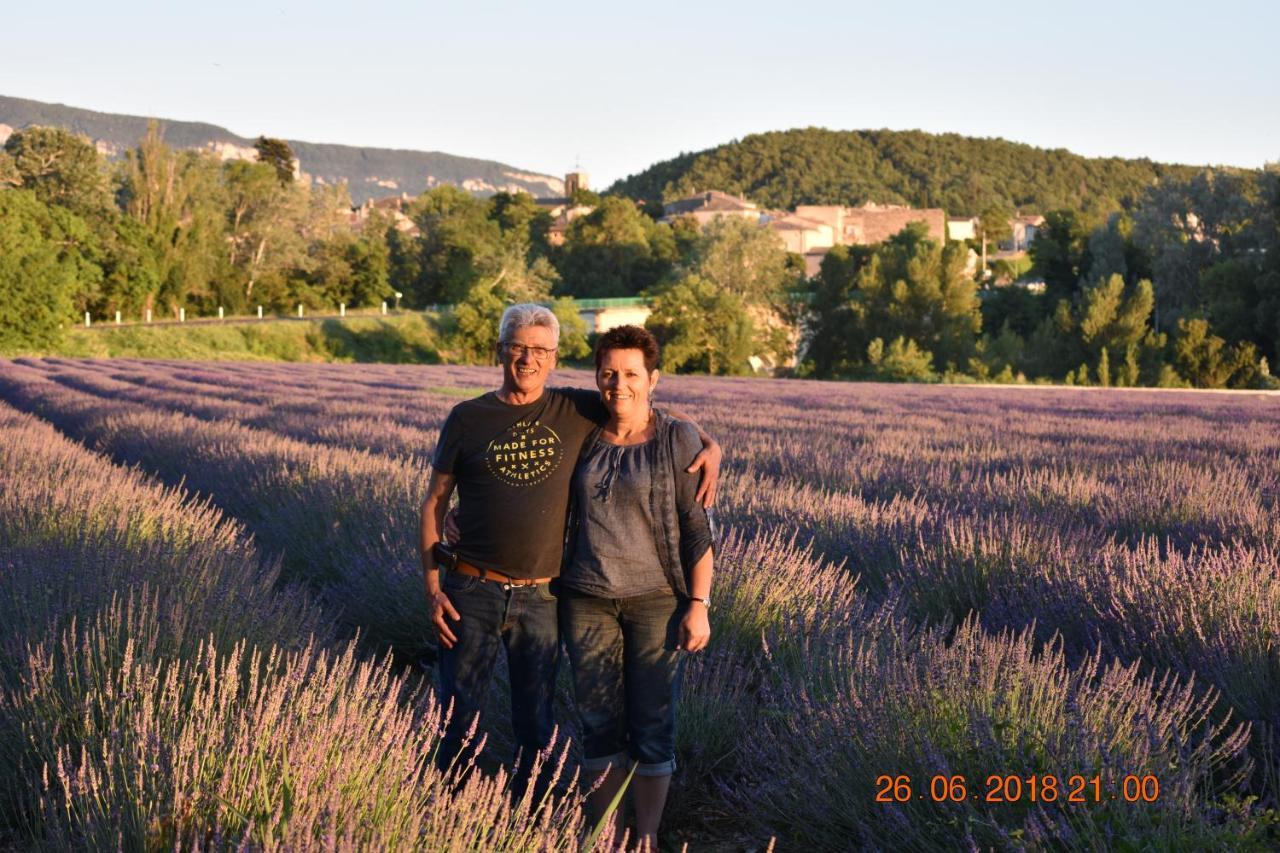 Les Cigales Bed & Breakfast Charols Bagian luar foto